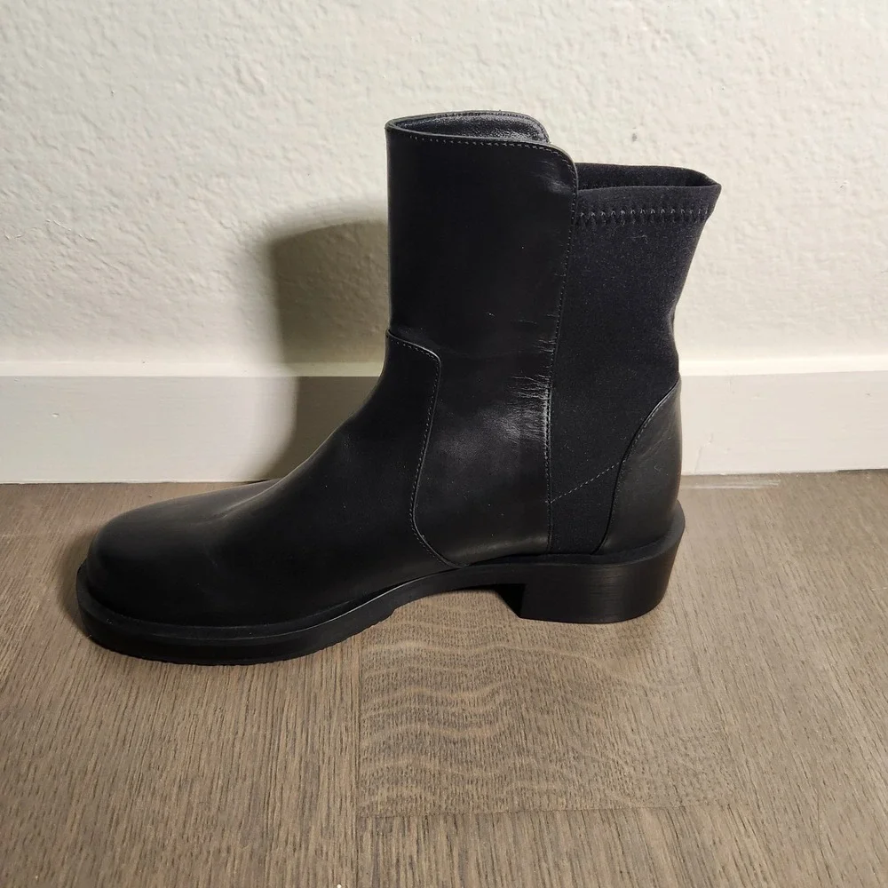 New $284 6 STUART WEITZMAN Boot Bootie Black Chelsea Leather Bold Round Toe B